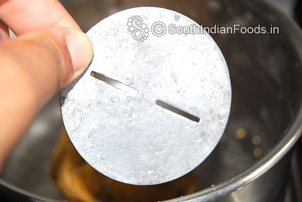 Take ribbon pakoda mold