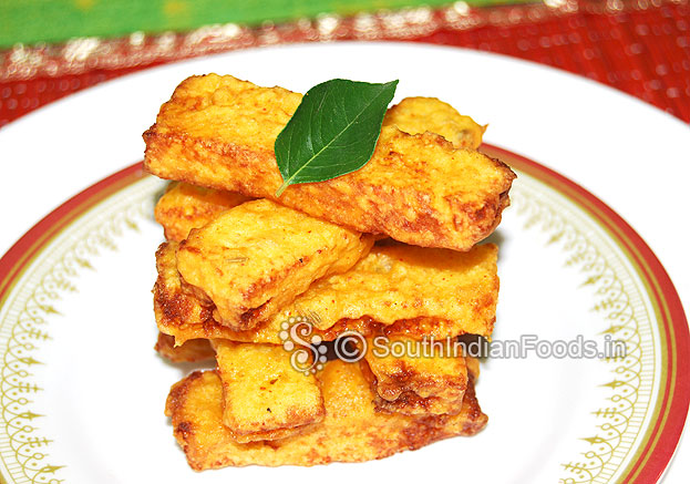 Bread pakoda is ready serve hot green chutney