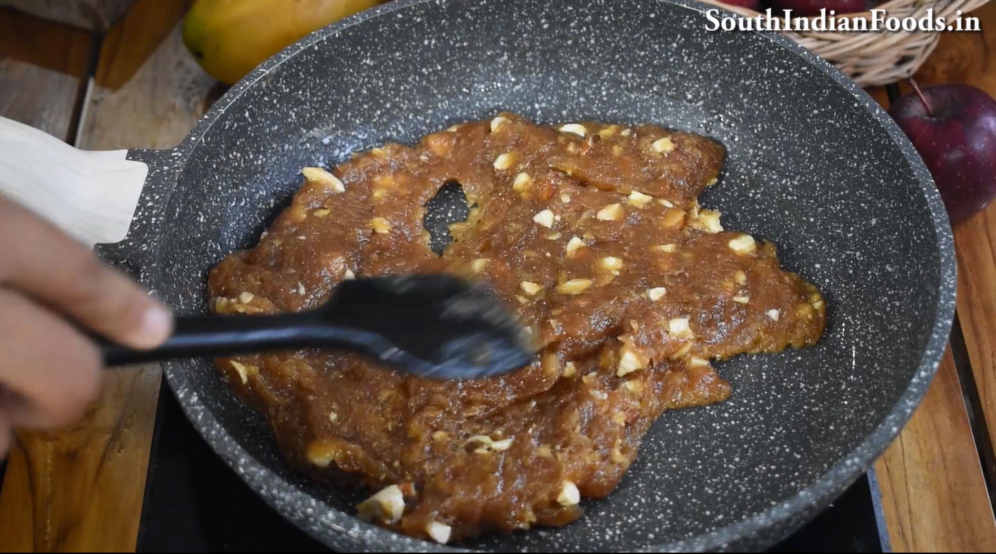 Caramel banana halwa