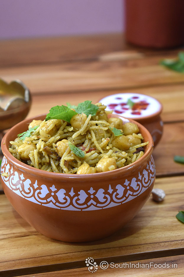 One pot chickpea biryani
