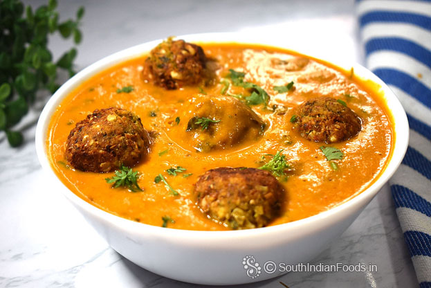 Cowpea kofta curry