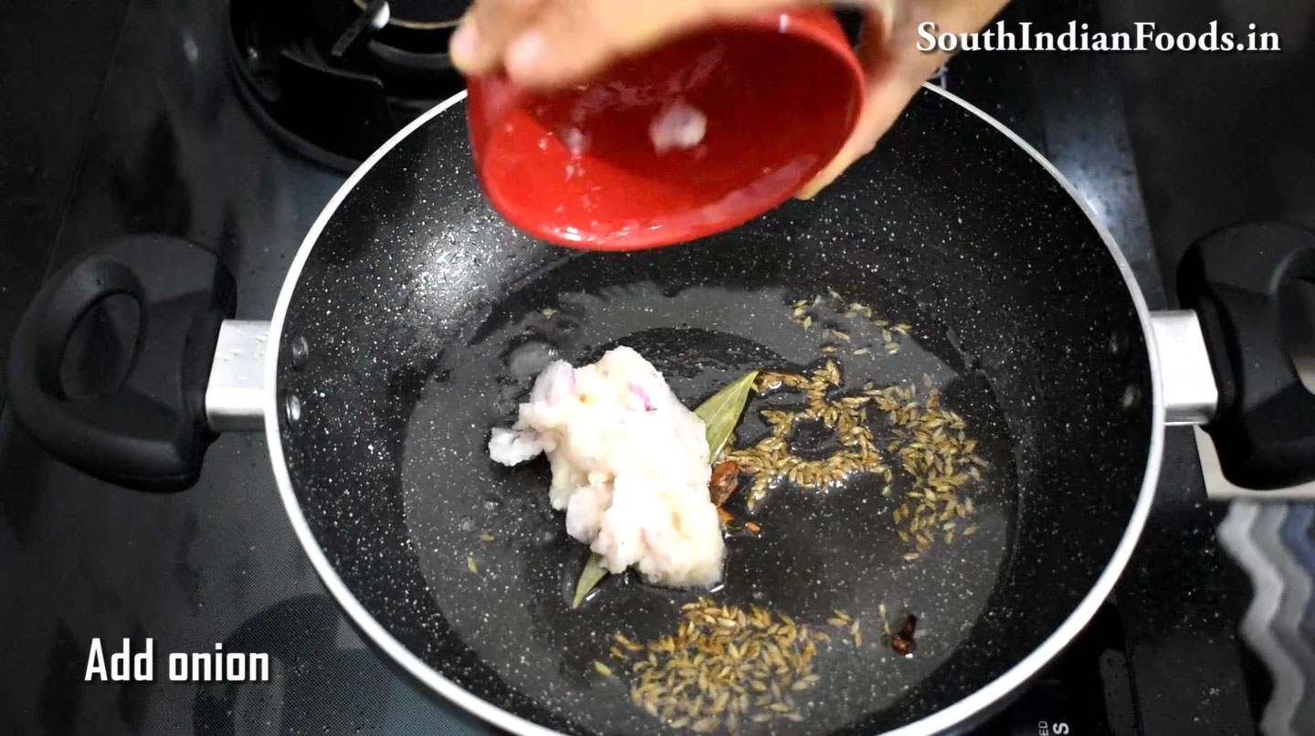 Dahi bhindhi gravy