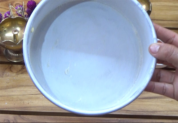 Baking tin ready