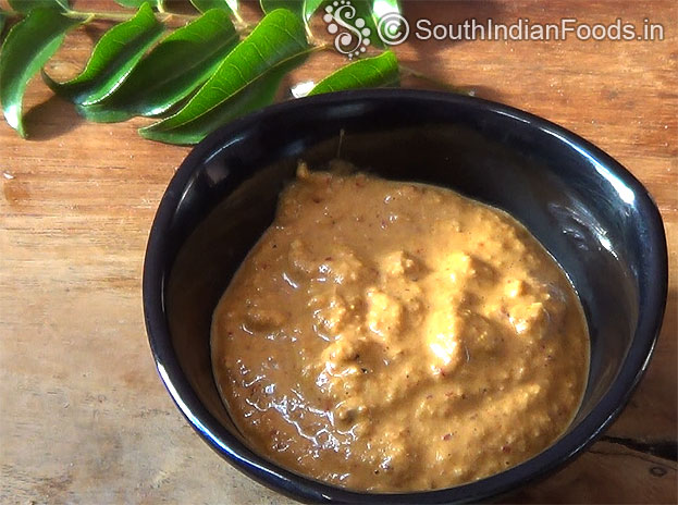 Transfer sesame chutney to a bowl