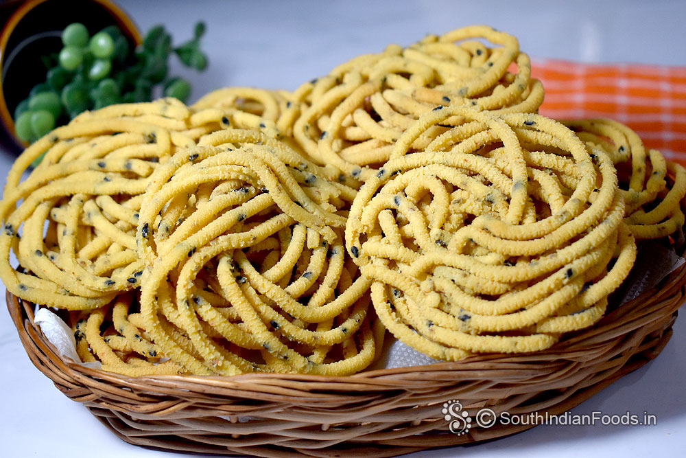  Gram flour murukku