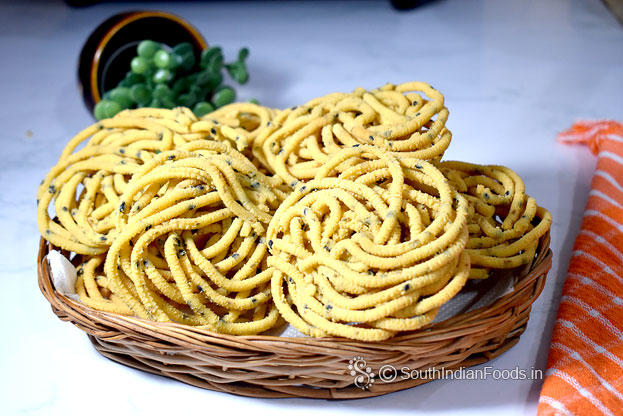  Gram flour murukku
