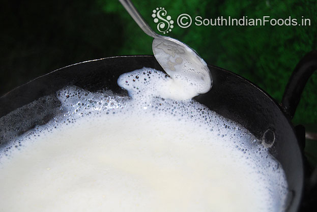Take malai paladai place it on the pan