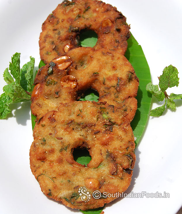 semolina rice flour fritters