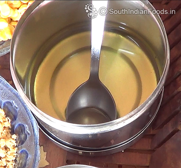 Groundnut oil