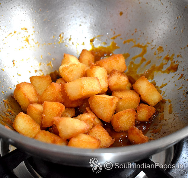 Add fried idli cubes