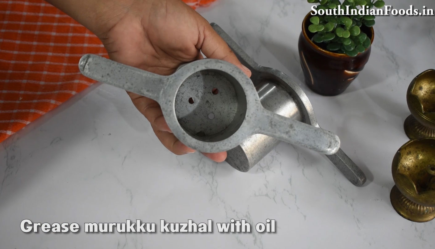 Idli Arisi Thenkuzhal murukku31