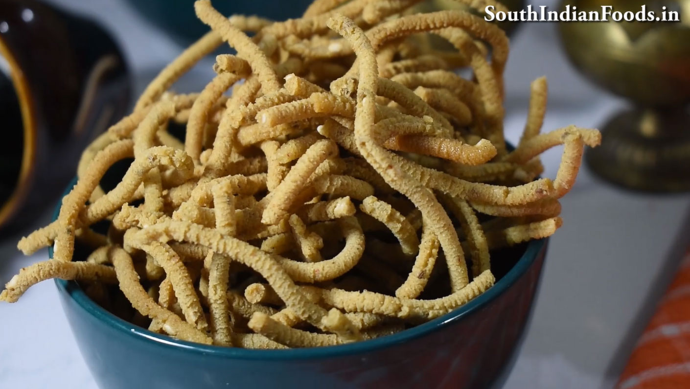Kambu murukku recipe step 2