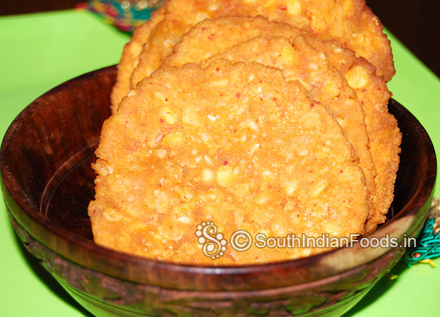 Spicy crispy thattai nippattu chekkalu is rady store in an airtight container