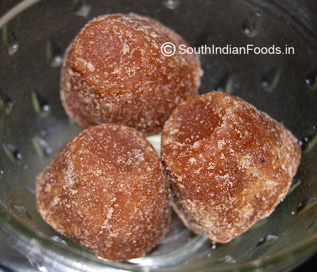 Karuppatti / Palm jaggery