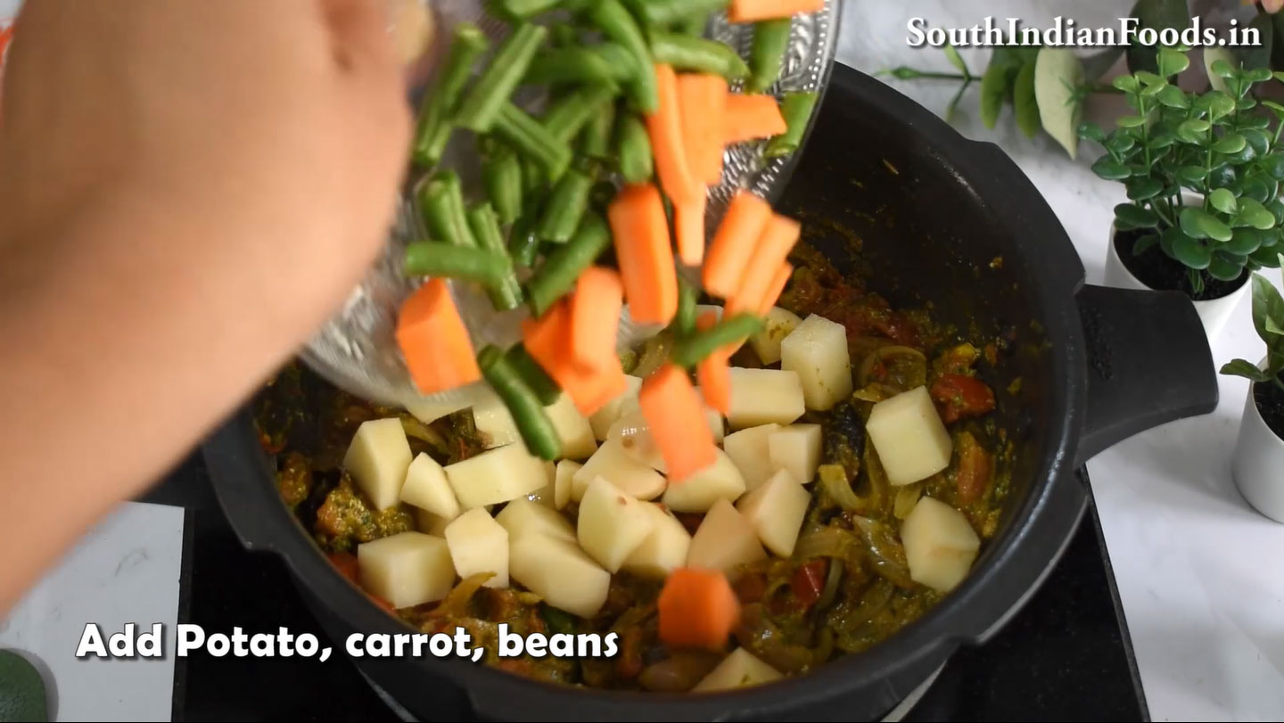 Kids veg lunch box pulav