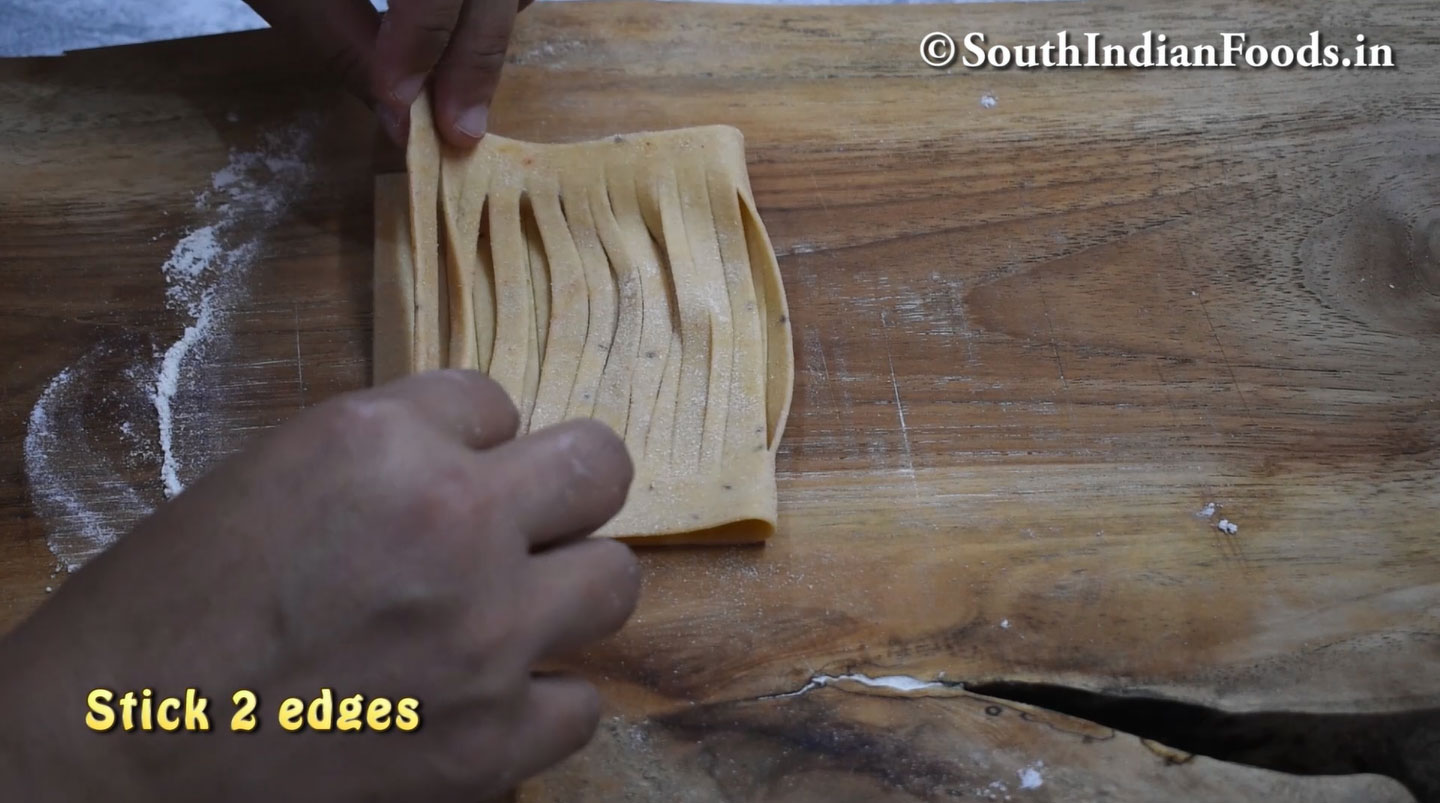 Leaf twist namakpara