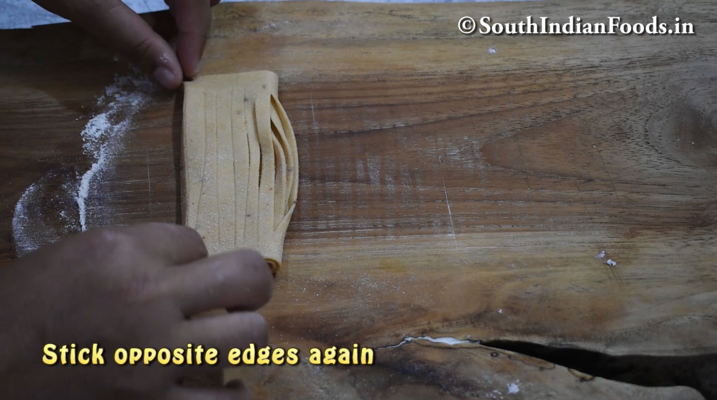 Leaf twist namakpara