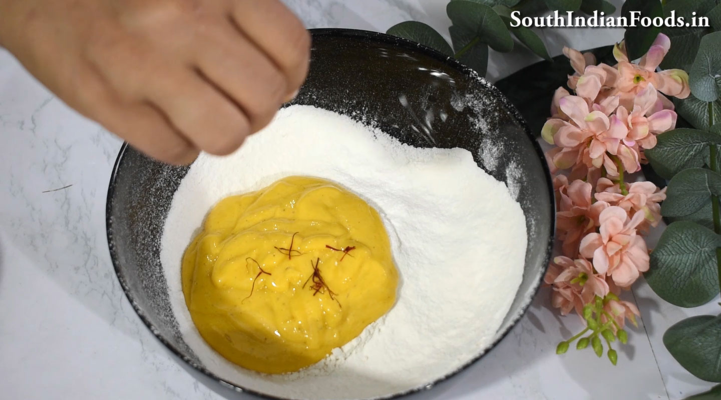 Mango sponge cake