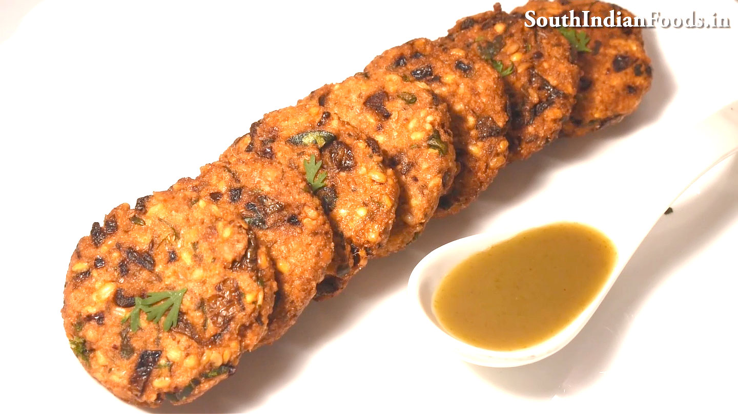 Moongdal rava vada