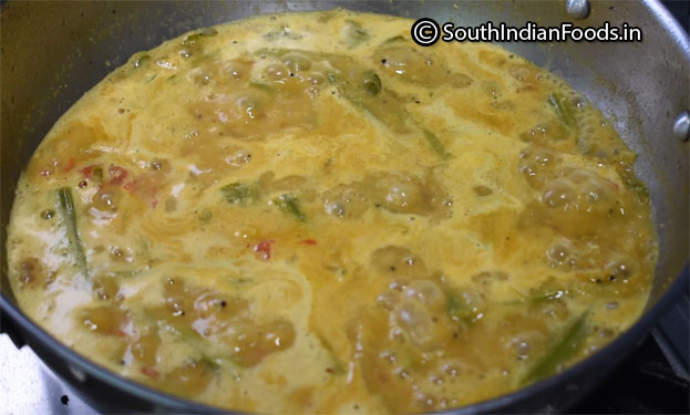 Murungaikkai arachu vitta kuzhambu step 12