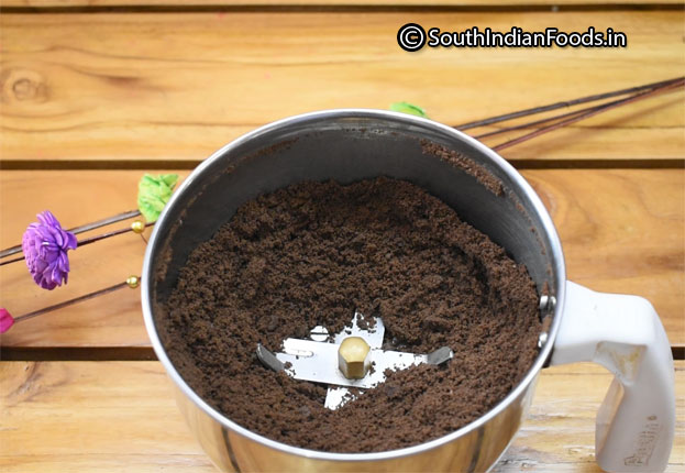 Oreo custard ice cream cake step 4