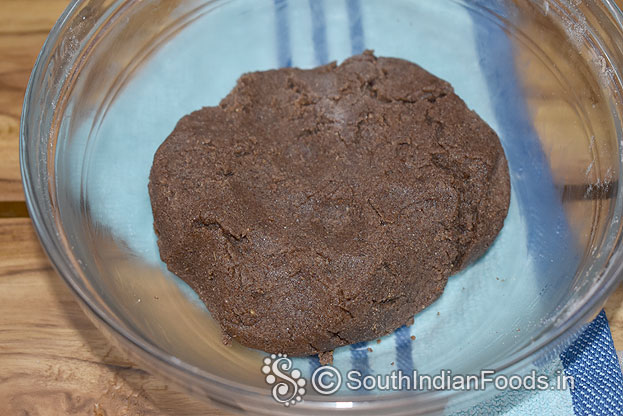 Dough is ready, you can refrigerate for 10 min or instantly make balls