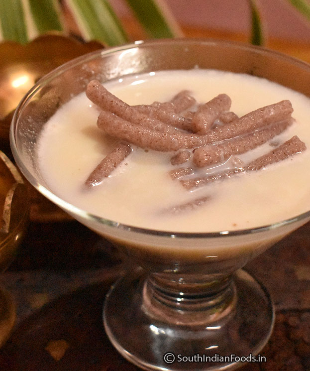 Ragi paal kolukattai