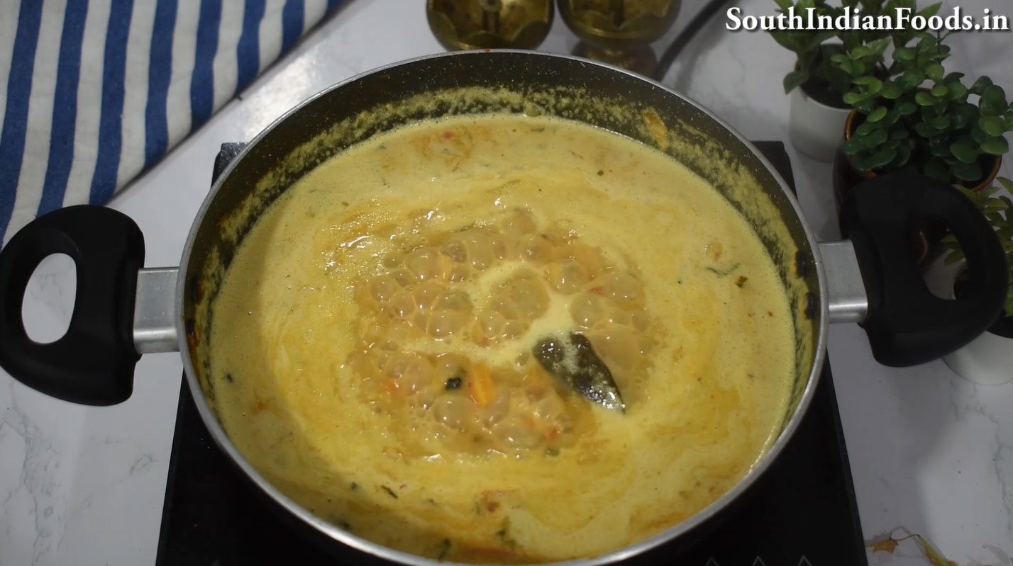 Red rice idiyappam & salna step