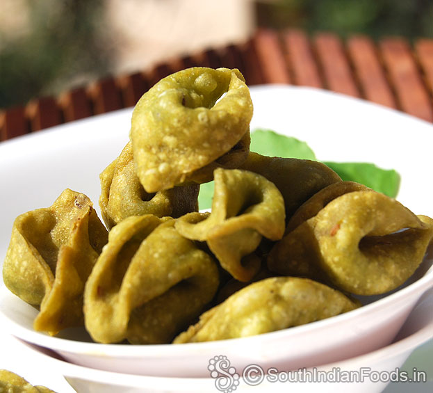 Savoury green kormolas