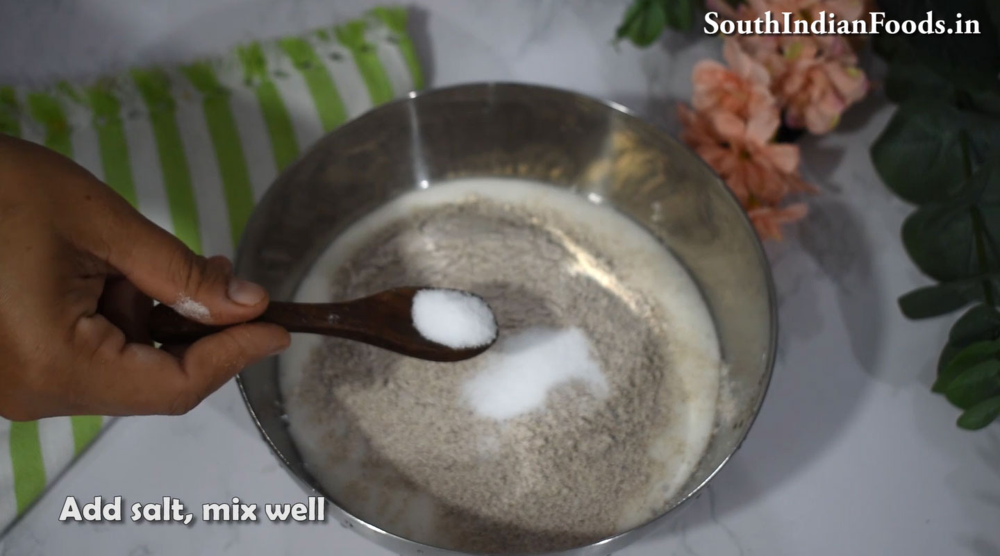 Spongy ragi uthappam 8