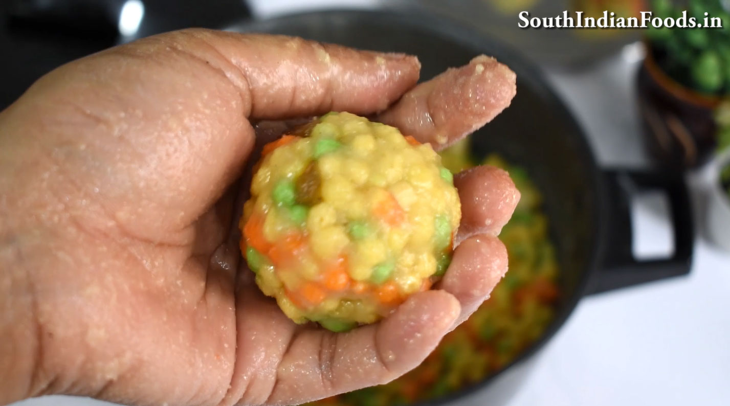  Tri-color boondi ladoo