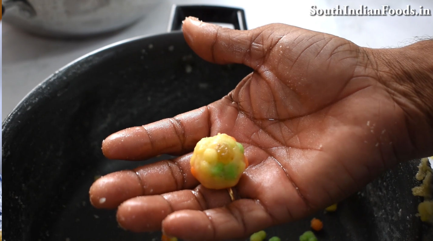  Tri-color boondi ladoo
