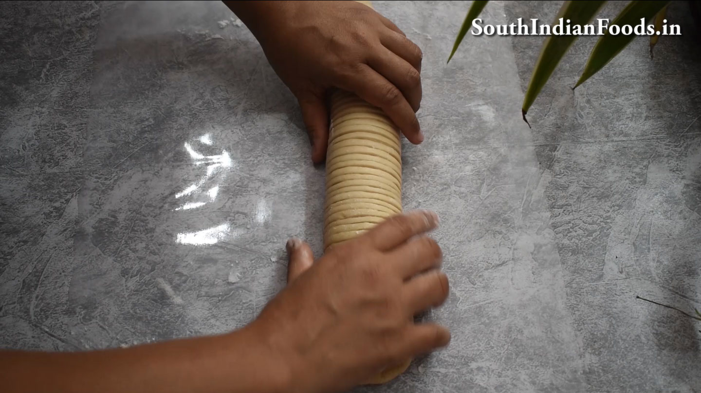 Wheat flour wool roll brea