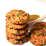 Moongdal rava vada
