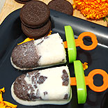 Oreo popsicle